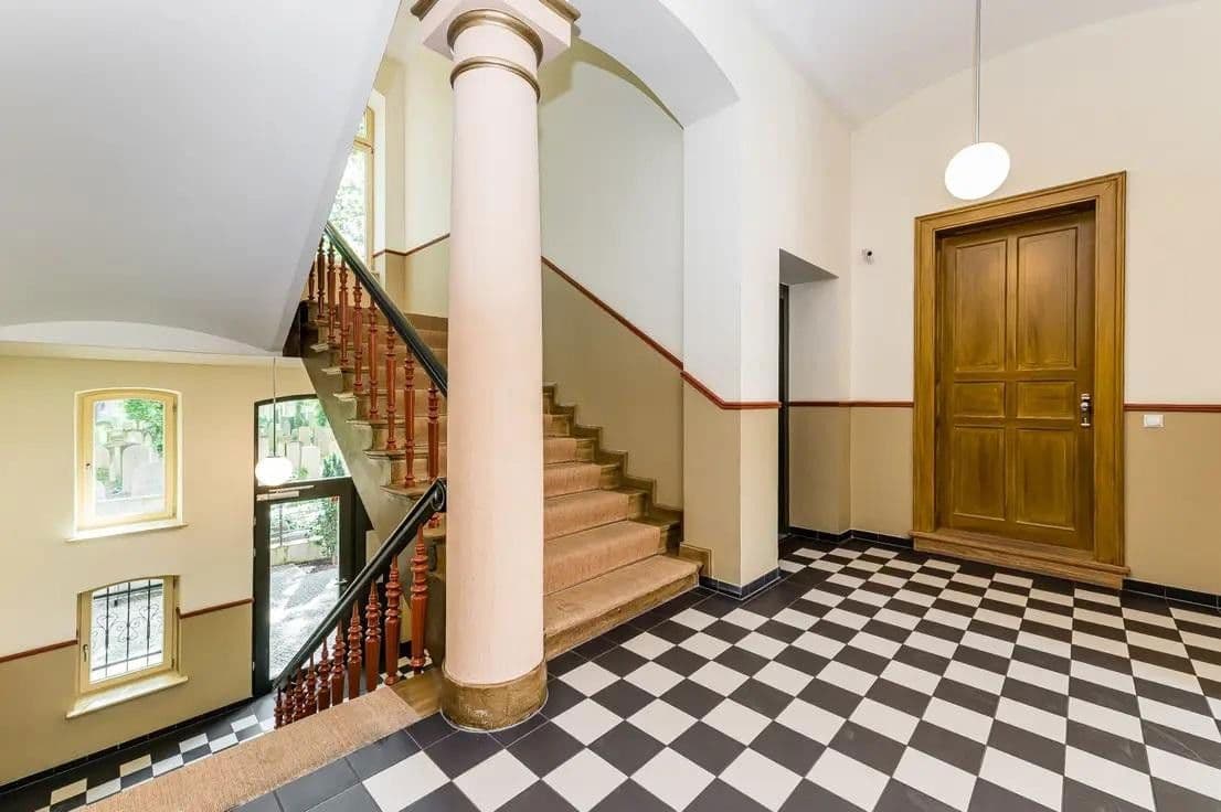 Predaj bytu 4-izbový 163 m², Berlin, Berlín Predaj bytu 4-izbový 163 m², Berlin, Berlín