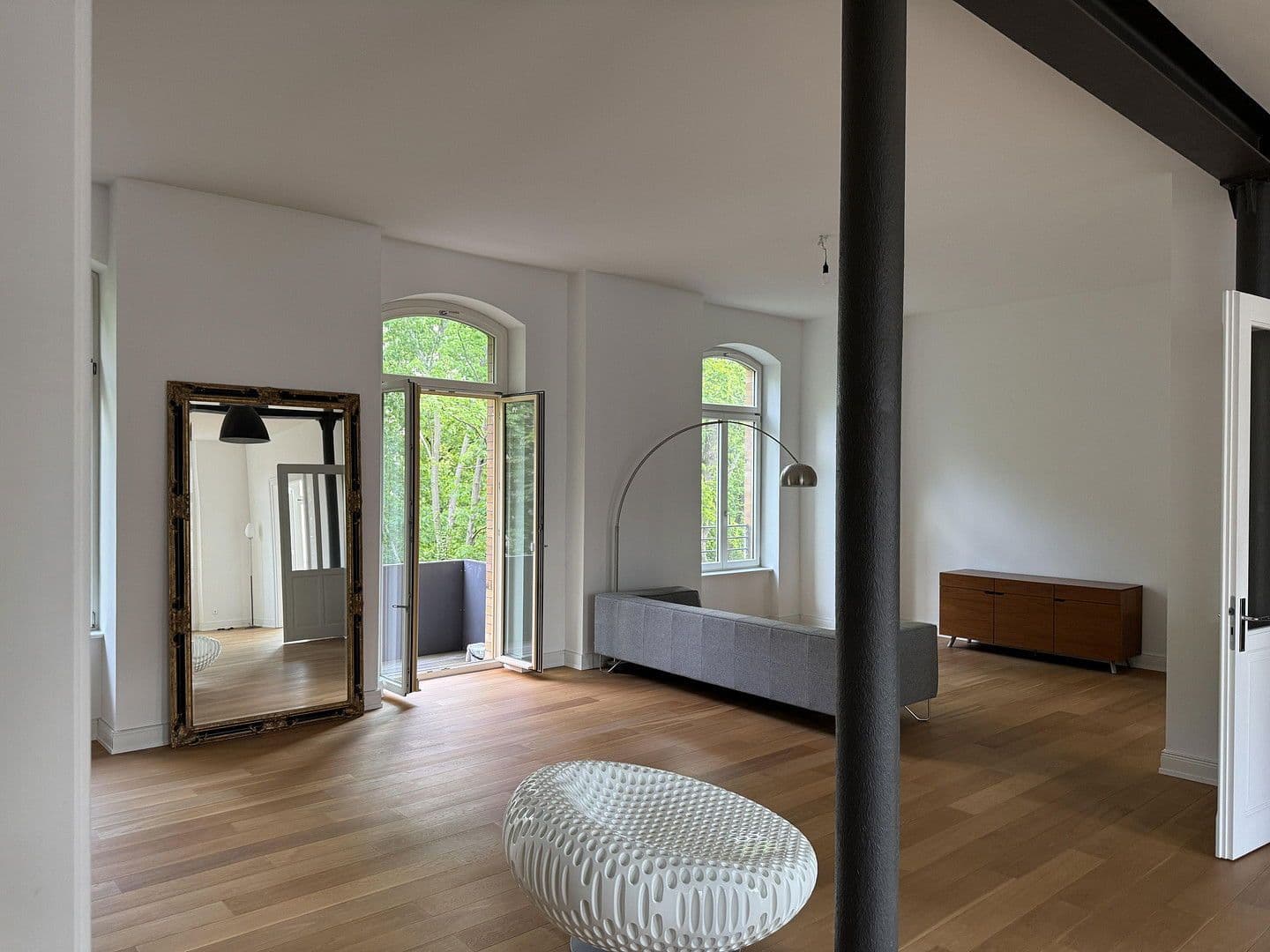 Predaj bytu 4-izbový 163 m², Berlin, Berlín Predaj bytu 4-izbový 163 m², Berlin, Berlín