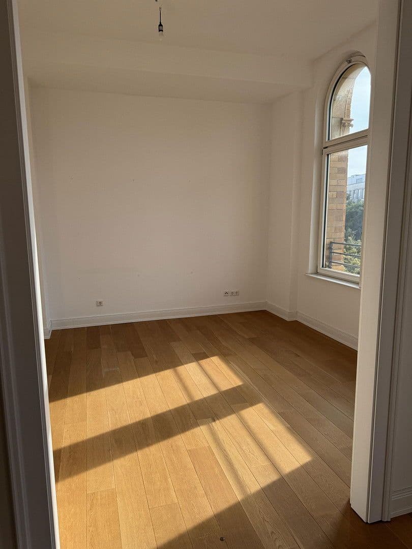 Predaj bytu 4-izbový 163 m², Berlin, Berlín Predaj bytu 4-izbový 163 m², Berlin, Berlín