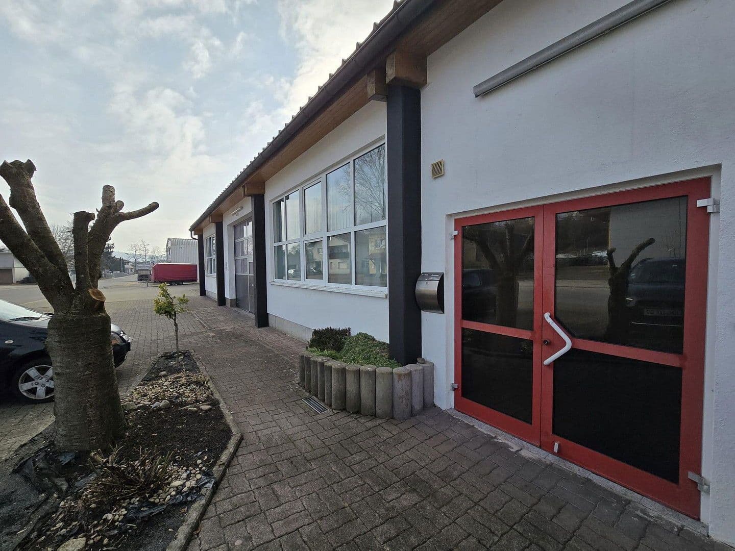 Prenájom nebytového priestoru 390 m², Stockach, Bádensko-Wurttembersko Prenájom nebytového priestoru 390 m², Stockach, Bádensko-Wurttembersko