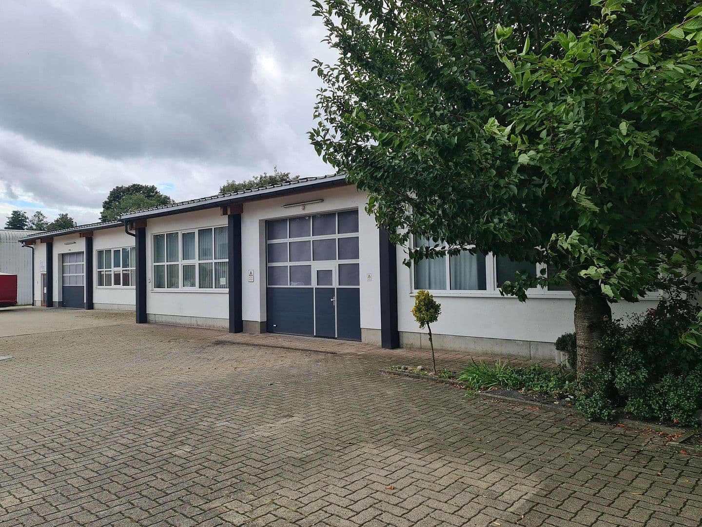 Prenájom nebytového priestoru 390 m², Stockach, Bádensko-Wurttembersko Prenájom nebytového priestoru 390 m², Stockach, Bádensko-Wurttembersko