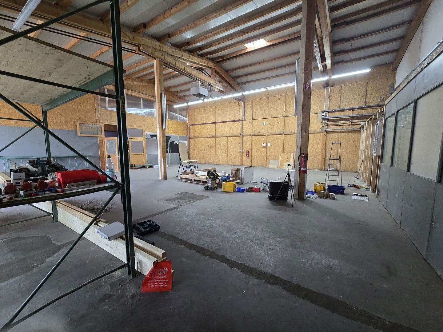 Prenájom nebytového priestoru 390 m², Stockach, Bádensko-Wurttembersko Prenájom nebytového priestoru 390 m², Stockach, Bádensko-Wurttembersko