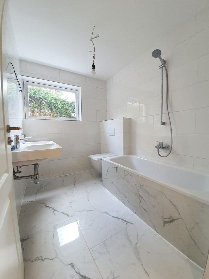 Predaj bytu 4-izbový 169 m², Pforzheim, Bádensko-Wurttembersko Predaj bytu 4-izbový 169 m², Pforzheim, Bádensko-Wurttembersko