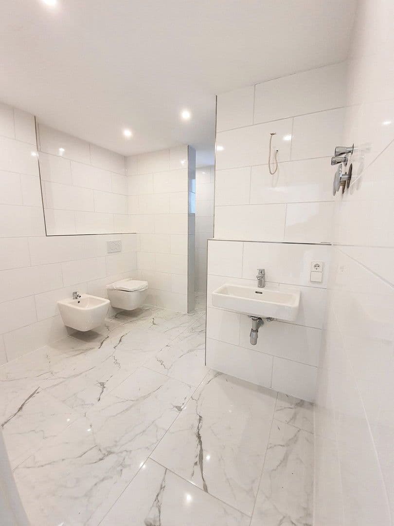 Predaj bytu 4-izbový 169 m², Pforzheim, Bádensko-Wurttembersko Predaj bytu 4-izbový 169 m², Pforzheim, Bádensko-Wurttembersko