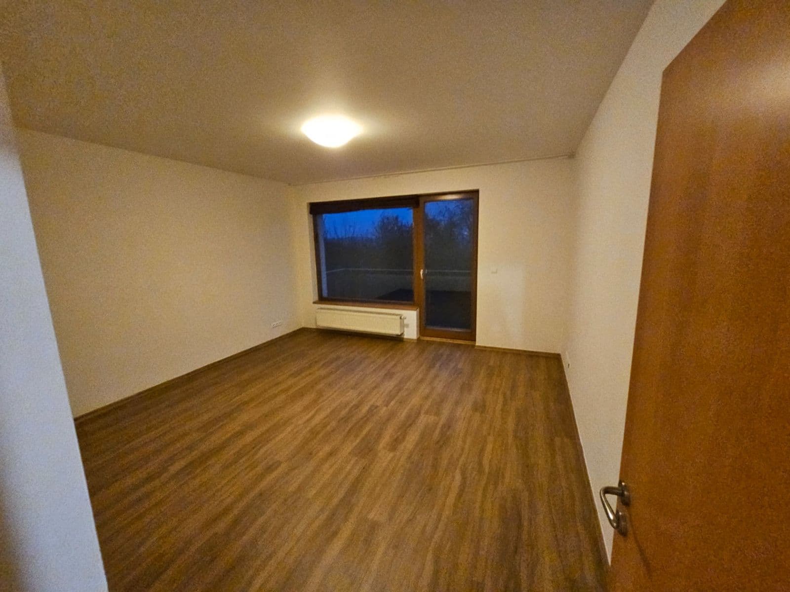 Prenájom bytu 3-izbový 121 m², Tibetská, Praha, Praha Prenájom bytu 3-izbový 121 m², Tibetská, Praha, Praha