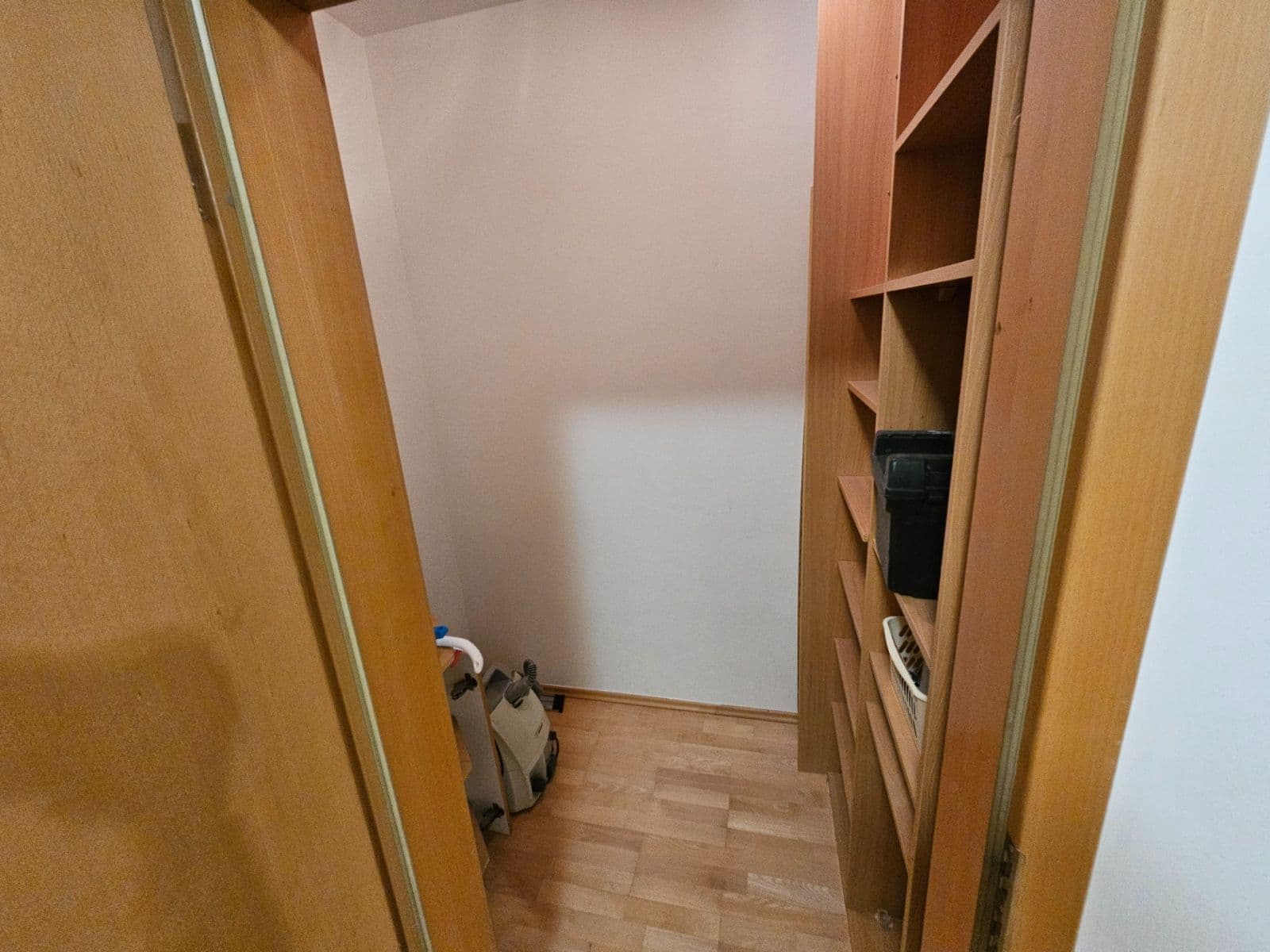 Prenájom bytu 3-izbový 121 m², Tibetská, Praha, Praha Prenájom bytu 3-izbový 121 m², Tibetská, Praha, Praha