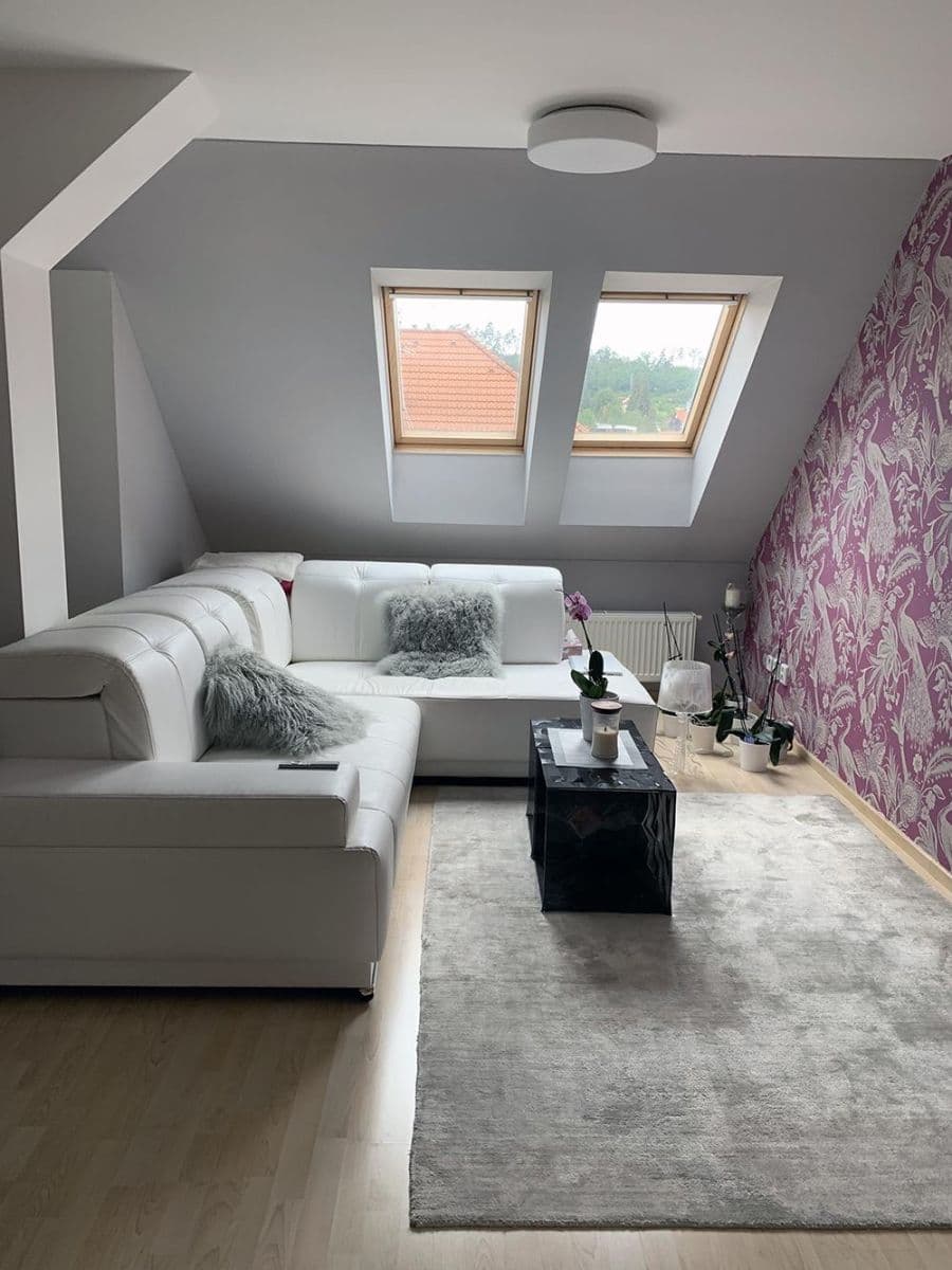 Predaj bytu 4-izbový 115 m², Plzeňská, Králův Dvůr, Středočeský kraj Predaj bytu 4-izbový 115 m², Plzeňská, Králův Dvůr, Středočeský kraj