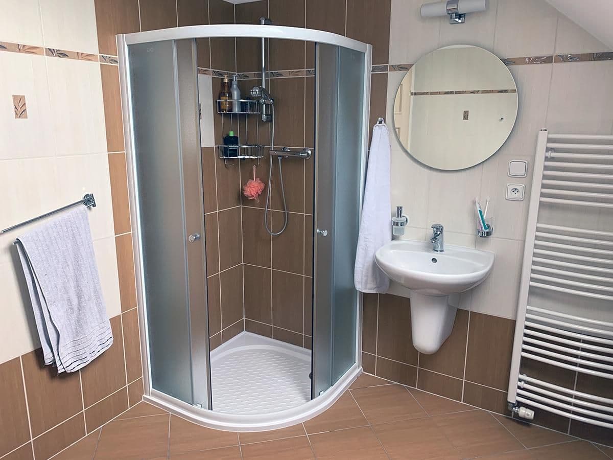 Predaj bytu 4-izbový 115 m², Plzeňská, Králův Dvůr, Středočeský kraj Predaj bytu 4-izbový 115 m², Plzeňská, Králův Dvůr, Středočeský kraj