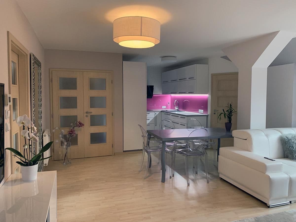 Predaj bytu 4-izbový 115 m², Plzeňská, Králův Dvůr, Středočeský kraj Predaj bytu 4-izbový 115 m², Plzeňská, Králův Dvůr, Středočeský kraj