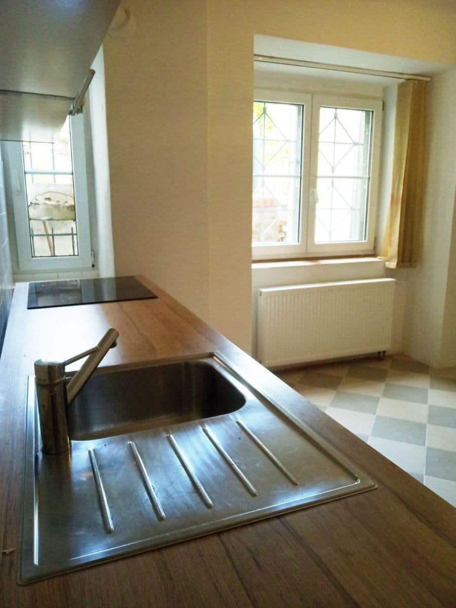 Prenájom nebytového priestoru 37 m², U Sparty, Praha, Praha Prenájom nebytového priestoru 37 m², U Sparty, Praha, Praha