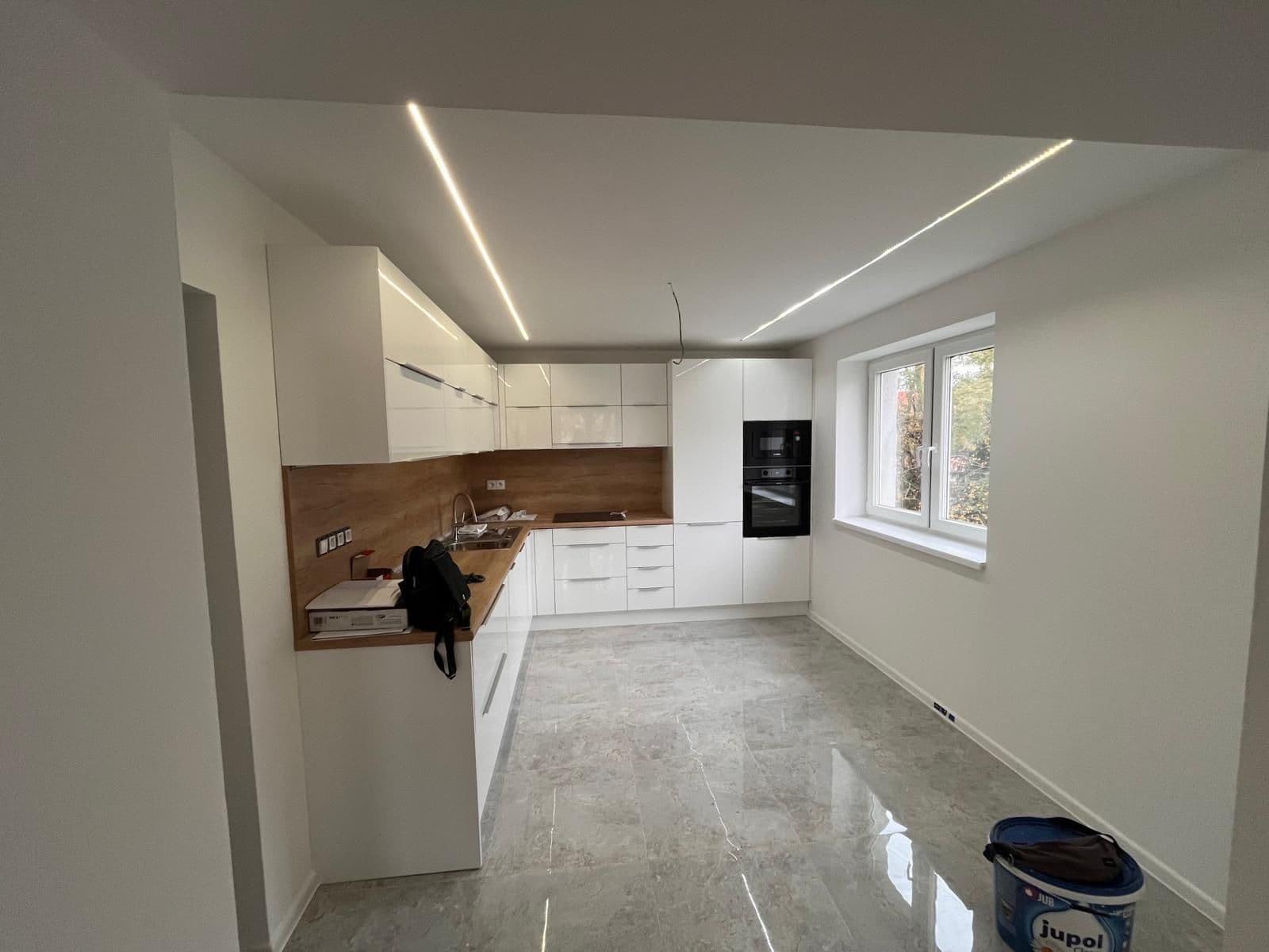 Prenájom bytu 2-izbový 52 m², Kulíškova, Ružinov, Bratislavský kraj Prenájom bytu 2-izbový 52 m², Kulíškova, Ružinov, Bratislavský kraj