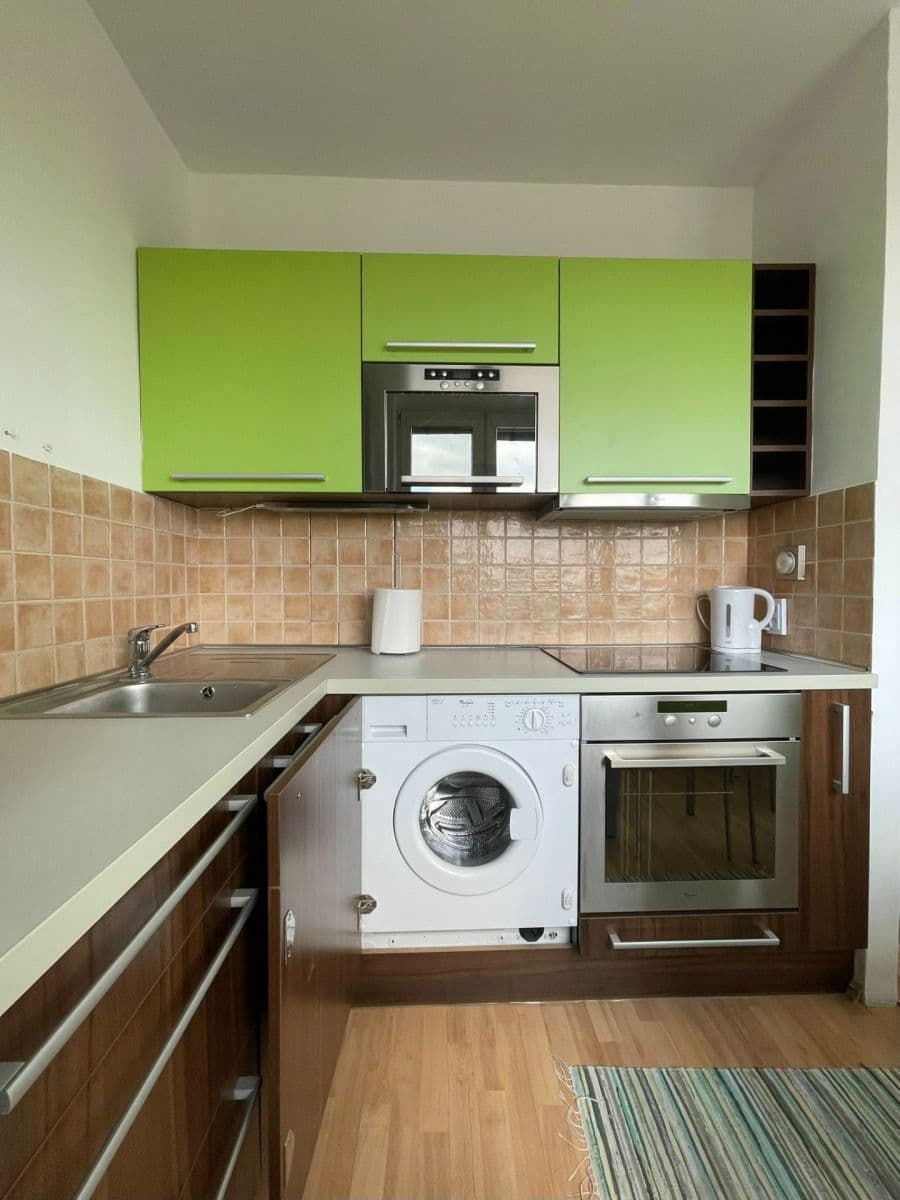 Prenájom bytu 1-izbový 36 m², Beňadická, Petržalka, Bratislavský kraj Prenájom bytu 1-izbový 36 m², Beňadická, Petržalka, Bratislavský kraj