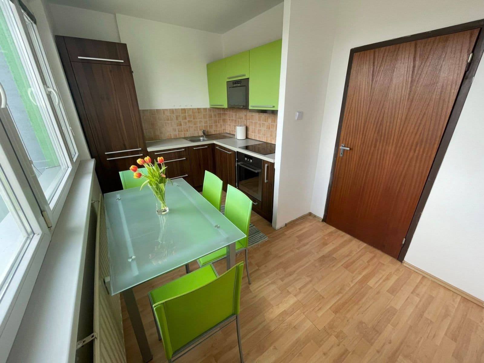 Prenájom bytu 1-izbový 36 m², Beňadická, Petržalka, Bratislavský kraj Prenájom bytu 1-izbový 36 m², Beňadická, Petržalka, Bratislavský kraj