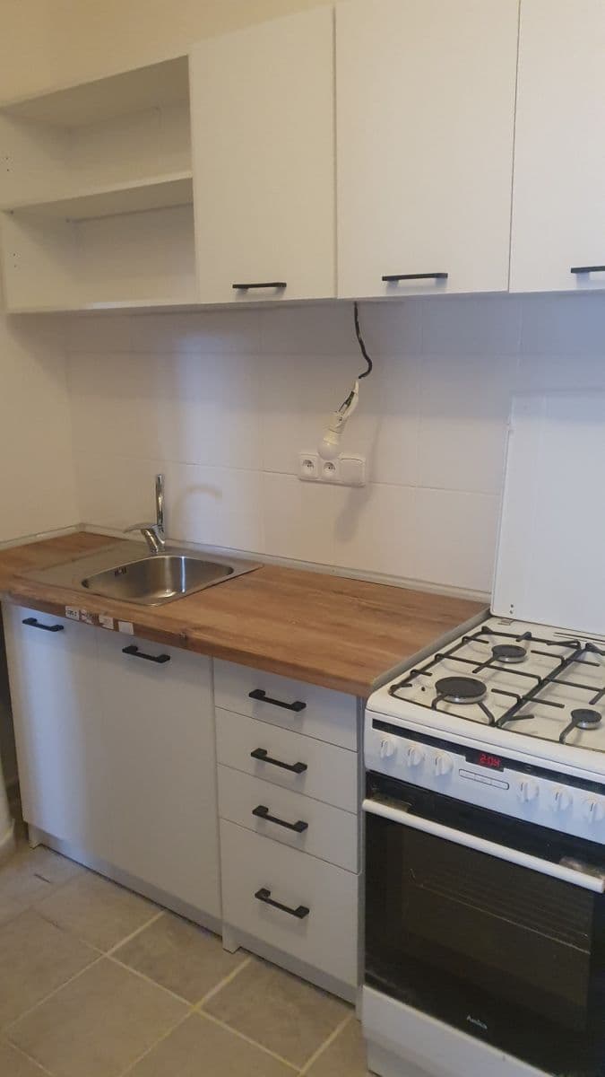 Prenájom bytu 1-izbový 33 m², Vosmíkových, Praha, Praha Prenájom bytu 1-izbový 33 m², Vosmíkových, Praha, Praha