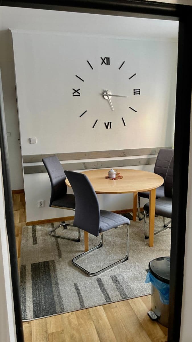 Prenájom bytu 3-izbový 76 m², Vilsnická, Děčín, Ústecký kraj Prenájom bytu 3-izbový 76 m², Vilsnická, Děčín, Ústecký kraj