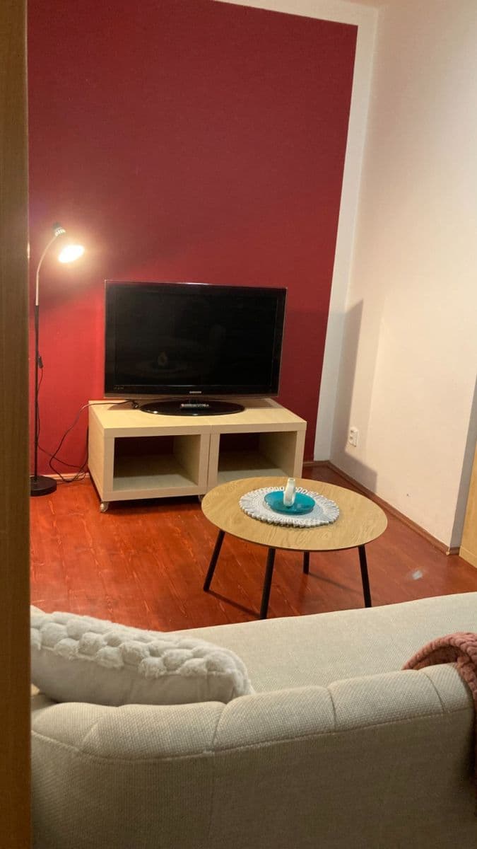 Prenájom bytu 2-izbový 49 m², Hakenova, Poděbrady, Středočeský kraj Prenájom bytu 2-izbový 49 m², Hakenova, Poděbrady, Středočeský kraj