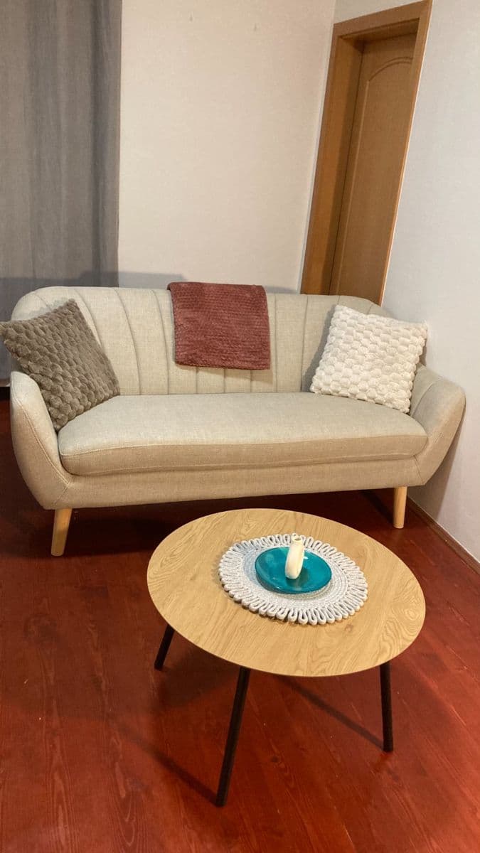 Prenájom bytu 2-izbový 49 m², Hakenova, Poděbrady, Středočeský kraj Prenájom bytu 2-izbový 49 m², Hakenova, Poděbrady, Středočeský kraj