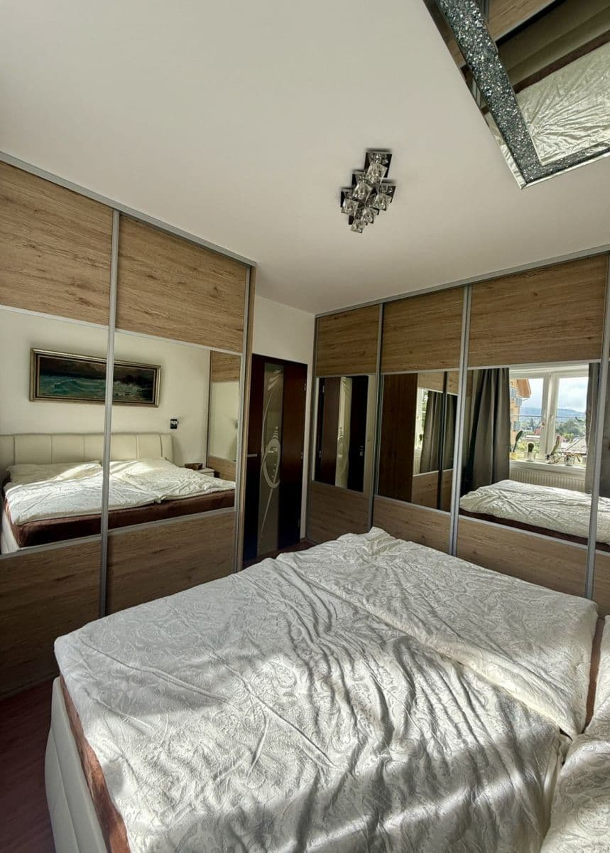 Predaj bytu 3-izbový 100 m², Nádvorní, Liberec, Liberecký kraj Predaj bytu 3-izbový 100 m², Nádvorní, Liberec, Liberecký kraj