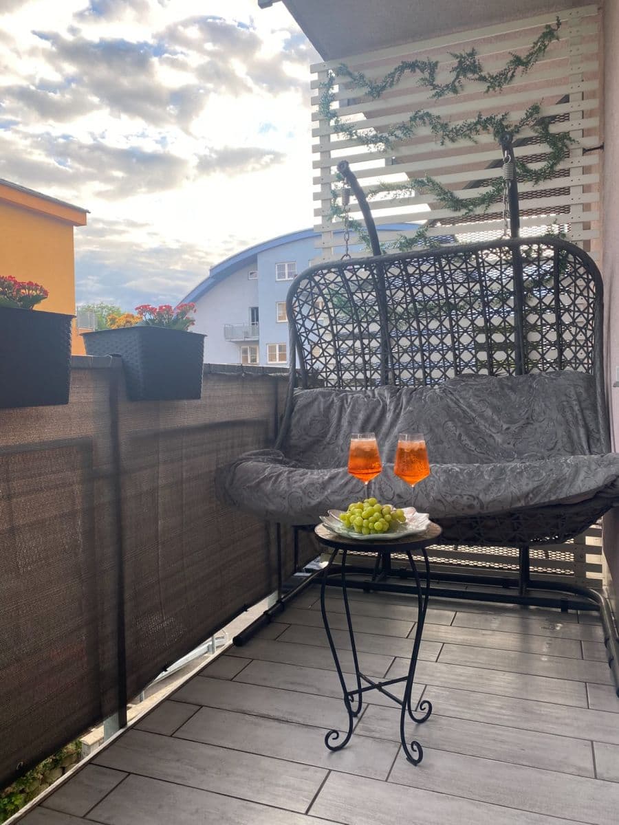 Predaj bytu 3-izbový 100 m², Nádvorní, Liberec, Liberecký kraj Predaj bytu 3-izbový 100 m², Nádvorní, Liberec, Liberecký kraj