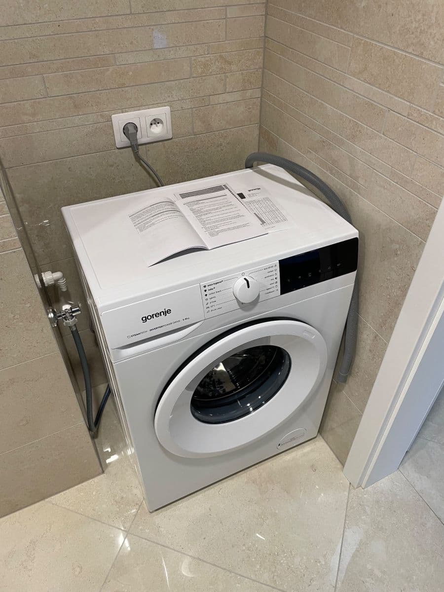 Prenájom bytu 1-izbový 31 m², Šternovská, Praha, Praha Prenájom bytu 1-izbový 31 m², Šternovská, Praha, Praha