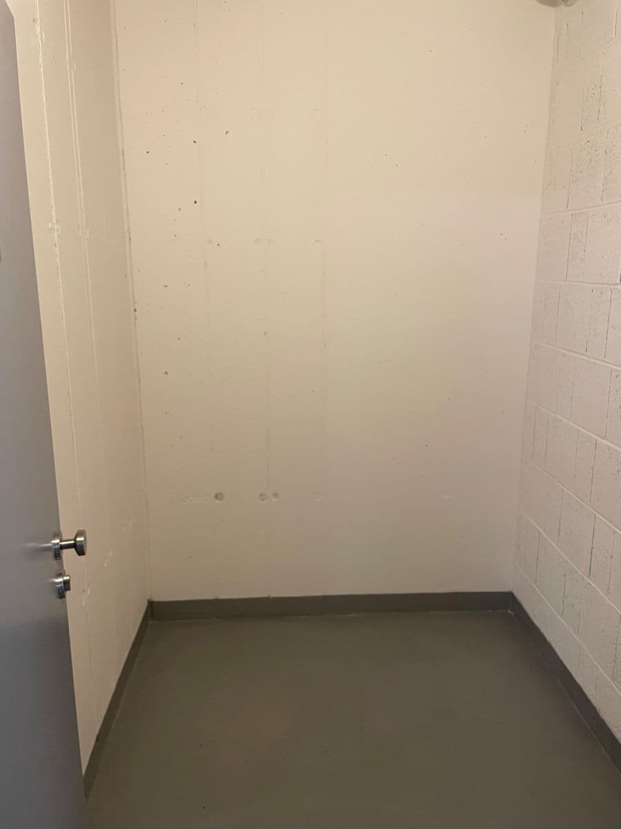 Prenájom bytu 1-izbový 31 m², Šternovská, Praha, Praha Prenájom bytu 1-izbový 31 m², Šternovská, Praha, Praha