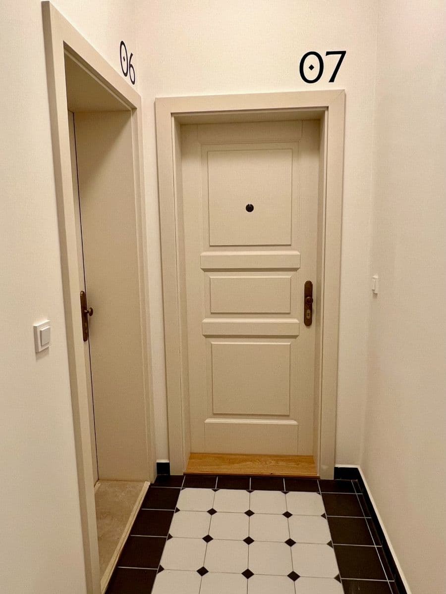 Prenájom bytu 2-izbový 51 m², Tachovské náměstí, Praha, Praha Prenájom bytu 2-izbový 51 m², Tachovské náměstí, Praha, Praha