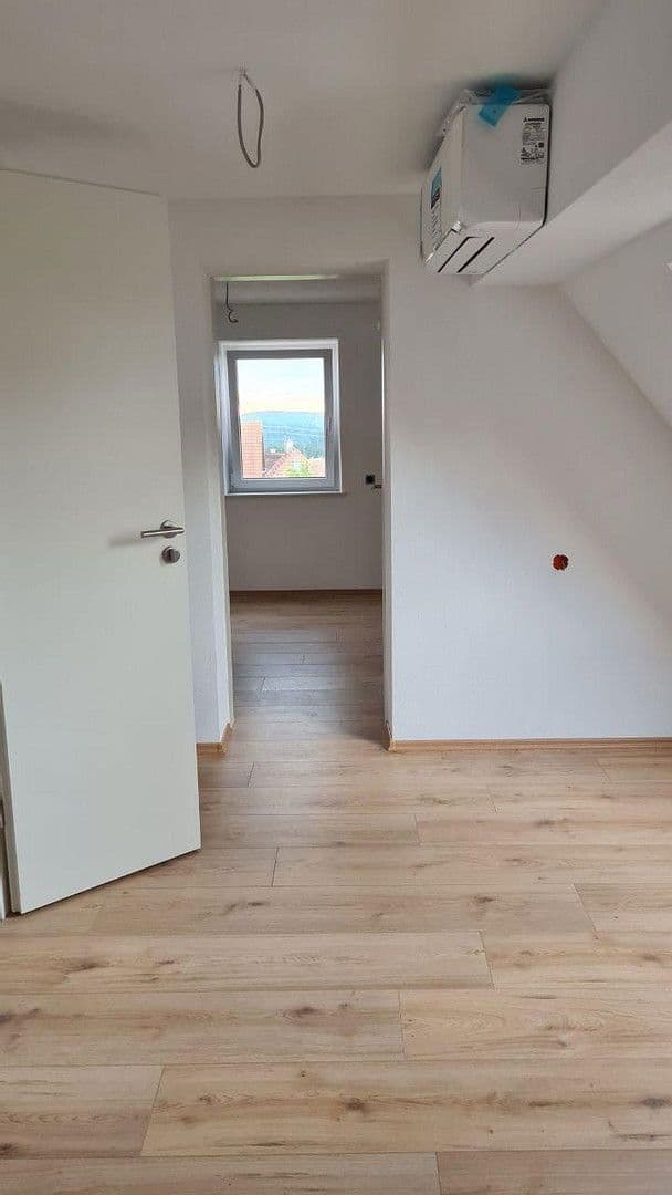 Prenájom domu 86 m², pozemek 20 m², Calw, Bádensko-Wurttembersko Prenájom domu 86 m², pozemek 20 m², Calw, Bádensko-Wurttembersko