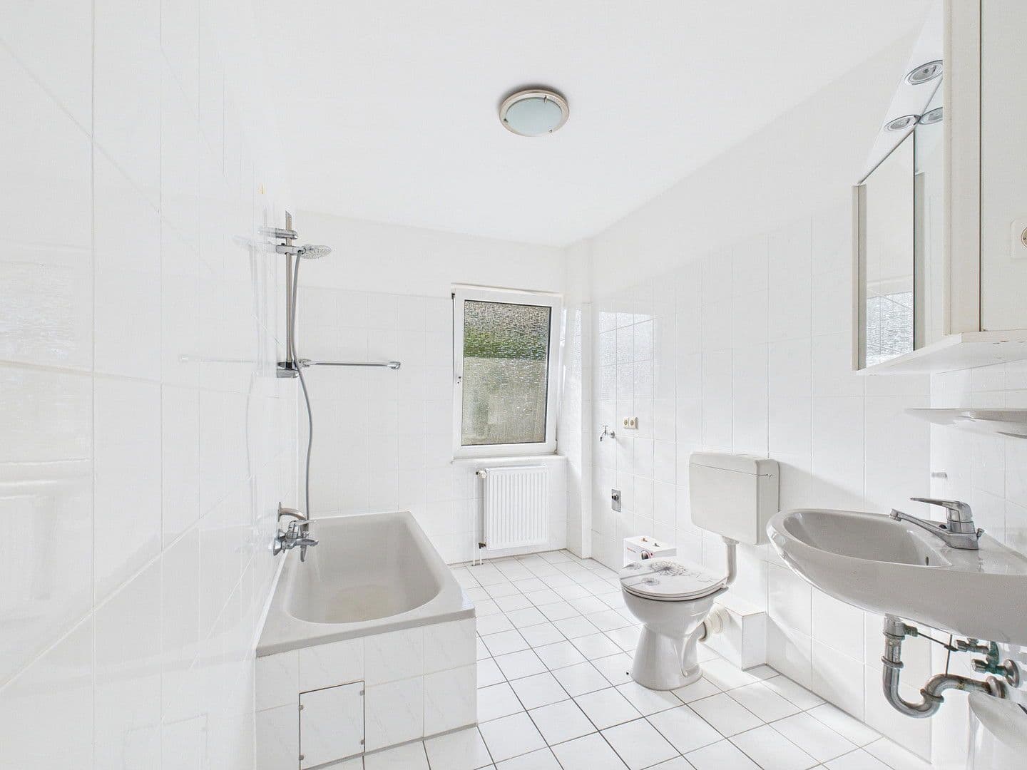 Prenájom bytu 3-izbový 81 m², Claus-Hinrich-str. 15, Bremen, Brémy Prenájom bytu 3-izbový 81 m², Claus-Hinrich-str. 15, Bremen, Brémy