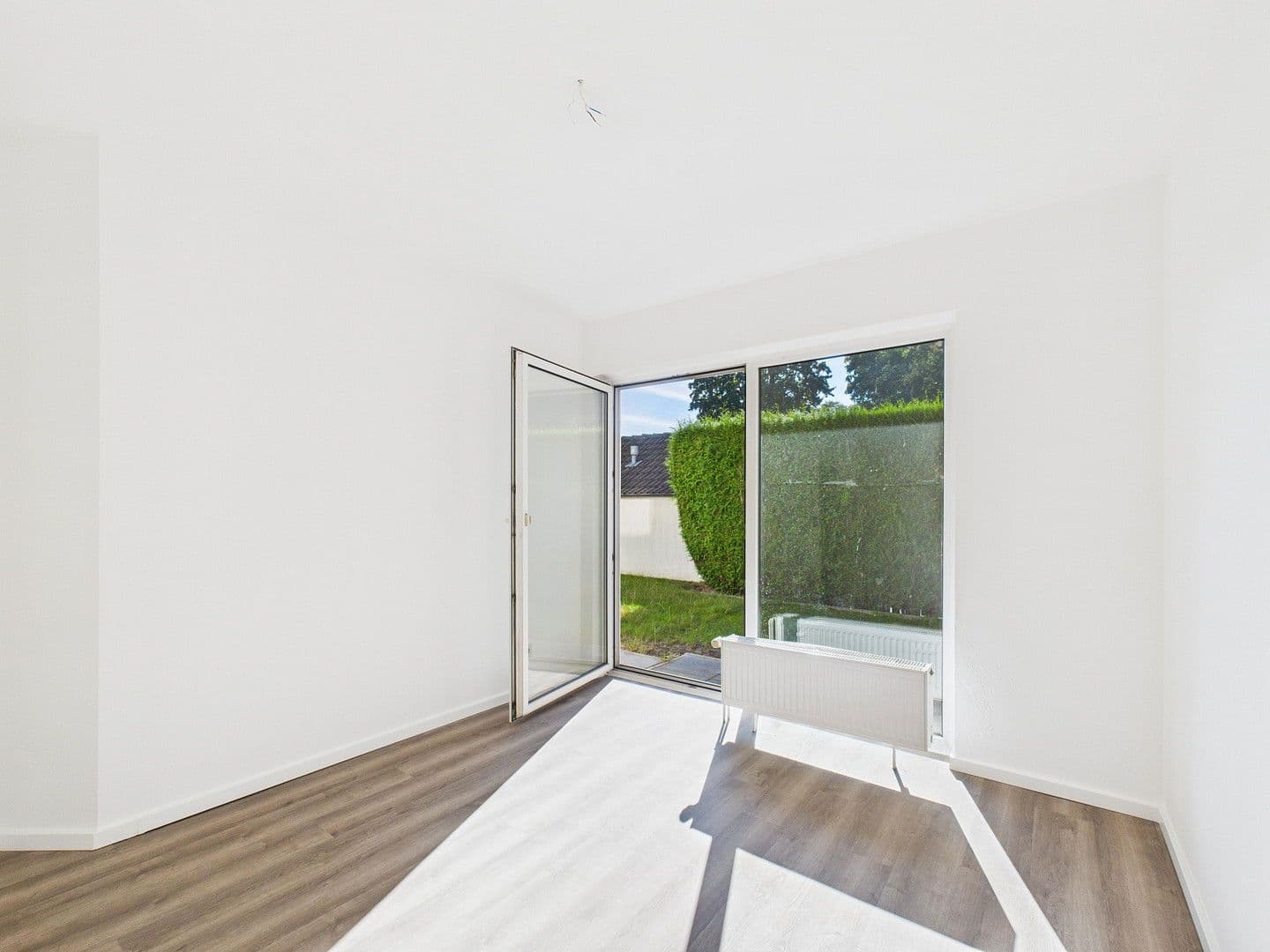 Prenájom bytu 3-izbový 81 m², Claus-Hinrich-str. 15, Bremen, Brémy Prenájom bytu 3-izbový 81 m², Claus-Hinrich-str. 15, Bremen, Brémy