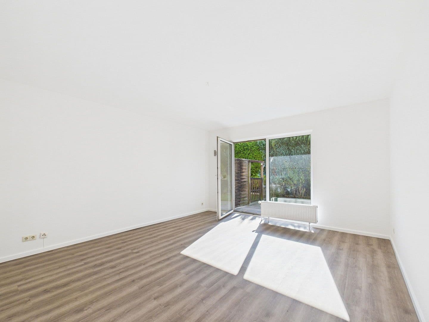 Prenájom bytu 3-izbový 81 m², Claus-Hinrich-str. 15, Bremen, Brémy Prenájom bytu 3-izbový 81 m², Claus-Hinrich-str. 15, Bremen, Brémy