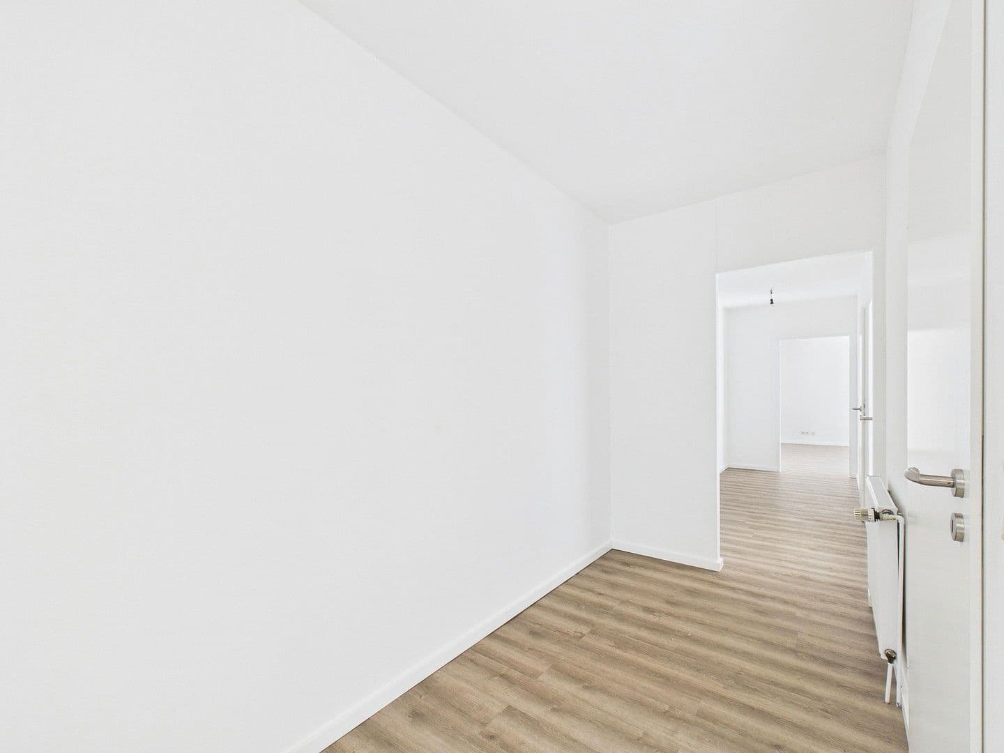 Prenájom bytu 3-izbový 81 m², Claus-Hinrich-str. 15, Bremen, Brémy Prenájom bytu 3-izbový 81 m², Claus-Hinrich-str. 15, Bremen, Brémy