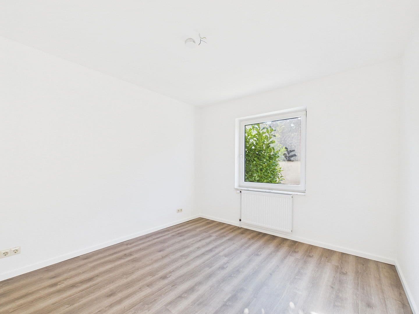 Prenájom bytu 3-izbový 81 m², Claus-Hinrich-str. 15, Bremen, Brémy Prenájom bytu 3-izbový 81 m², Claus-Hinrich-str. 15, Bremen, Brémy