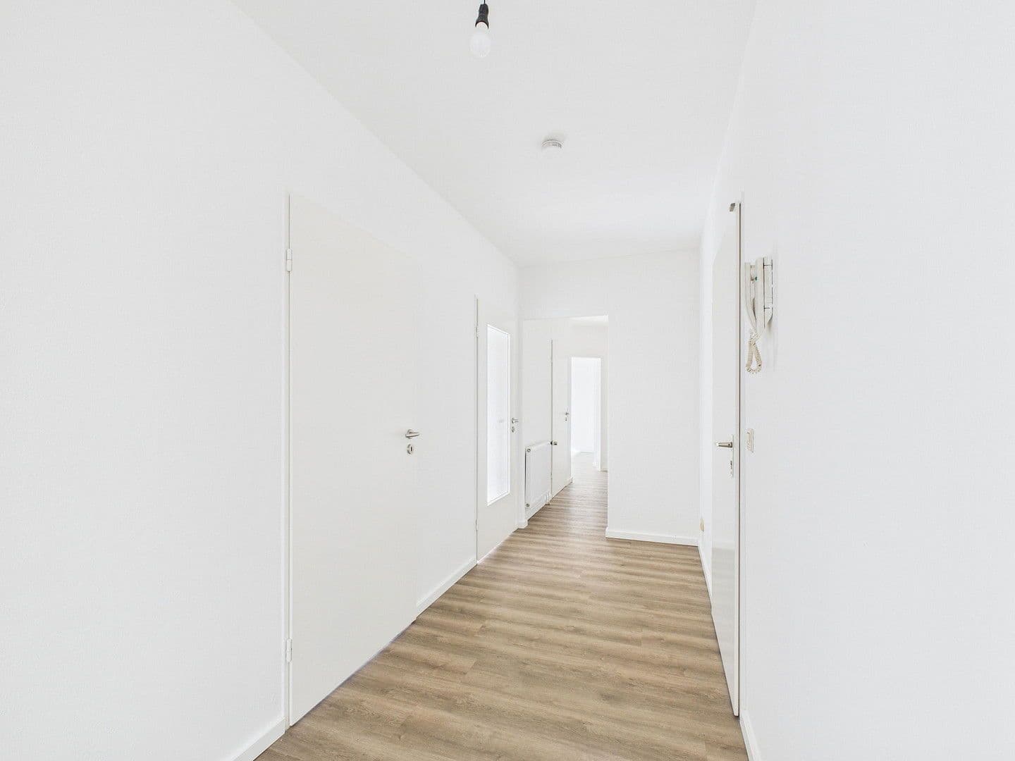 Prenájom bytu 3-izbový 81 m², Claus-Hinrich-str. 15, Bremen, Brémy Prenájom bytu 3-izbový 81 m², Claus-Hinrich-str. 15, Bremen, Brémy