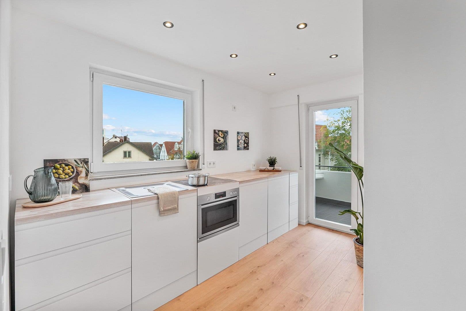 Predaj bytu 3-izbový 75 m², Leonberg, Bádensko-Wurttembersko Predaj bytu 3-izbový 75 m², Leonberg, Bádensko-Wurttembersko