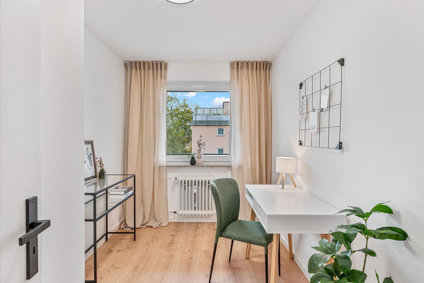 Predaj bytu 3-izbový 75 m², Leonberg, Bádensko-Wurttembersko Predaj bytu 3-izbový 75 m², Leonberg, Bádensko-Wurttembersko