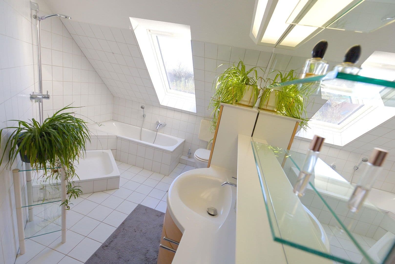 Predaj domu 102 m², pozemek 185 m², Norderstedt, Šlezvicko-Holštajnsko Predaj domu 102 m², pozemek 185 m², Norderstedt, Šlezvicko-Holštajnsko