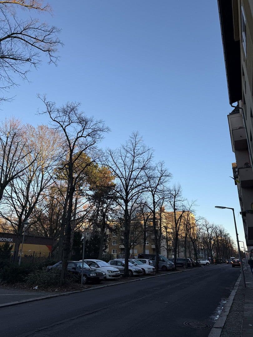 Prenájom bytu 1-izbový 60 m², Auguste Viktoria Allee 67, Berlin, Berlín Prenájom bytu 1-izbový 60 m², Auguste Viktoria Allee 67, Berlin, Berlín