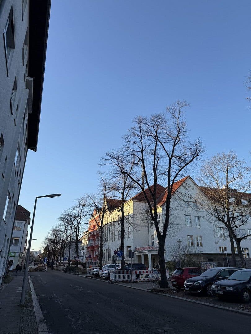 Prenájom bytu 1-izbový 60 m², Auguste Viktoria Allee 67, Berlin, Berlín Prenájom bytu 1-izbový 60 m², Auguste Viktoria Allee 67, Berlin, Berlín