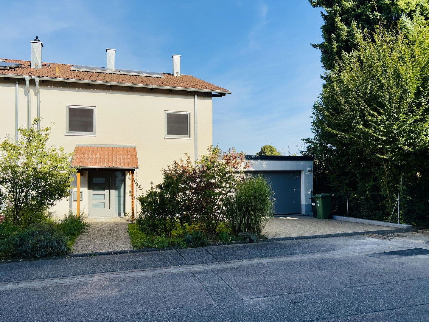 Predaj domu 160 m², pozemek 400 m², Gondelsheim, Bádensko-Wurttembersko Predaj domu 160 m², pozemek 400 m², Gondelsheim, Bádensko-Wurttembersko