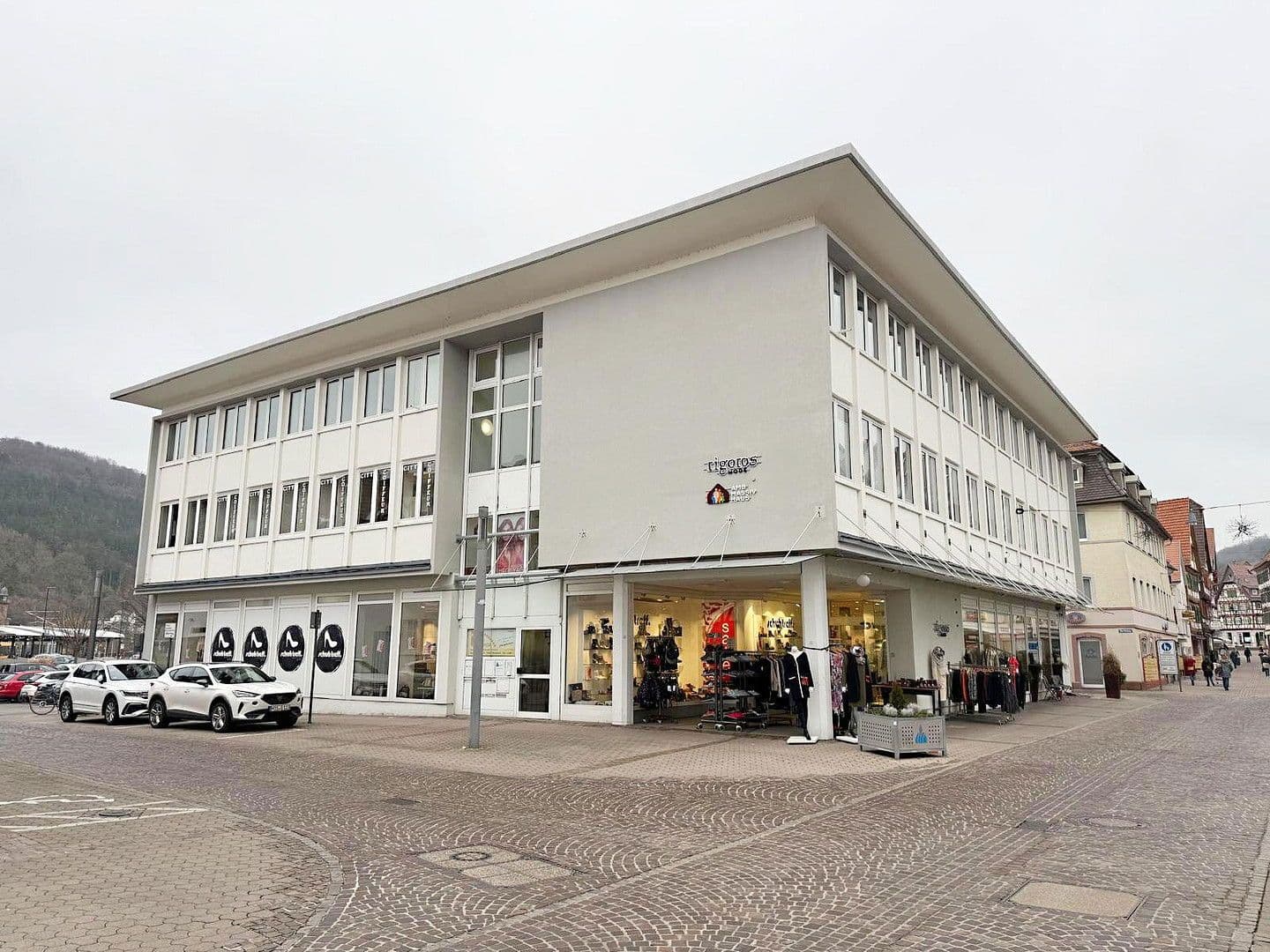 Prenájom kancelárie 90 m², Hauptstraße 9, Mosbach, Bádensko-Wurttembersko Prenájom kancelárie 90 m², Hauptstraße 9, Mosbach, Bádensko-Wurttembersko