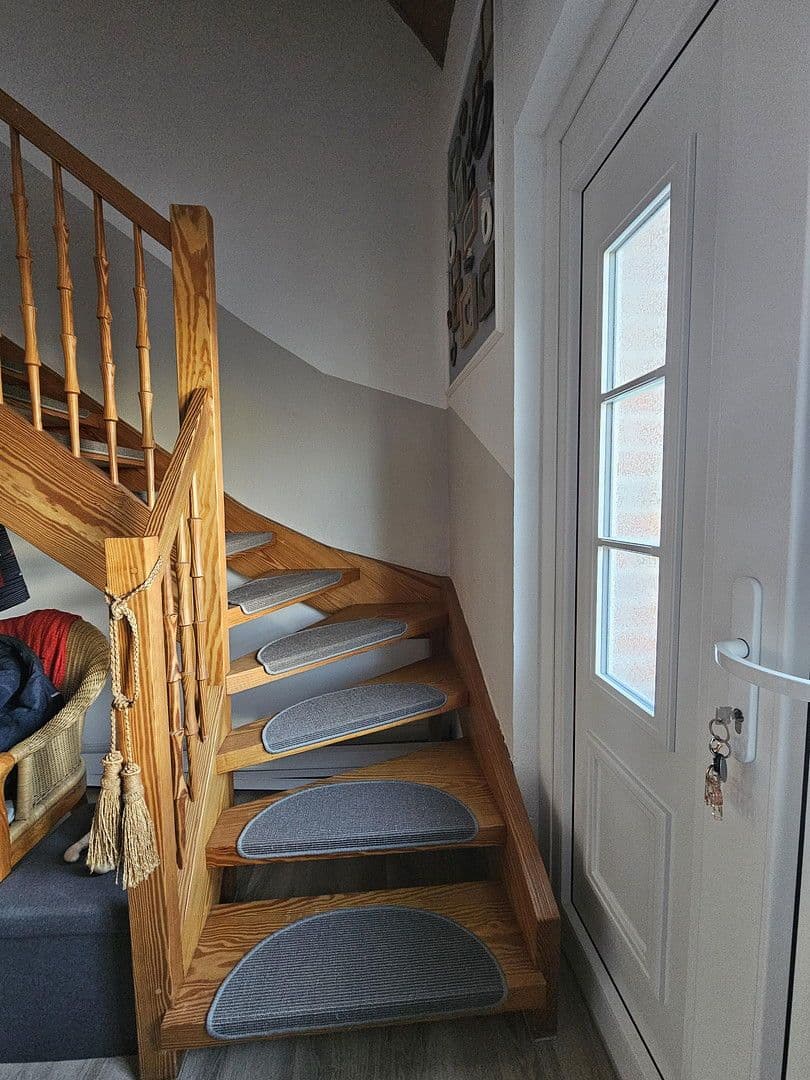 Predaj domu 120 m², pozemek 683 m², Freiligrathstraße 24, Moormerland, Dolné Sasko Predaj domu 120 m², pozemek 683 m², Freiligrathstraße 24, Moormerland, Dolné Sasko