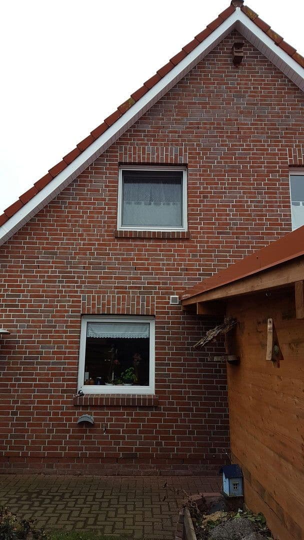 Predaj domu 120 m², pozemek 683 m², Freiligrathstraße 24, Moormerland, Dolné Sasko Predaj domu 120 m², pozemek 683 m², Freiligrathstraße 24, Moormerland, Dolné Sasko