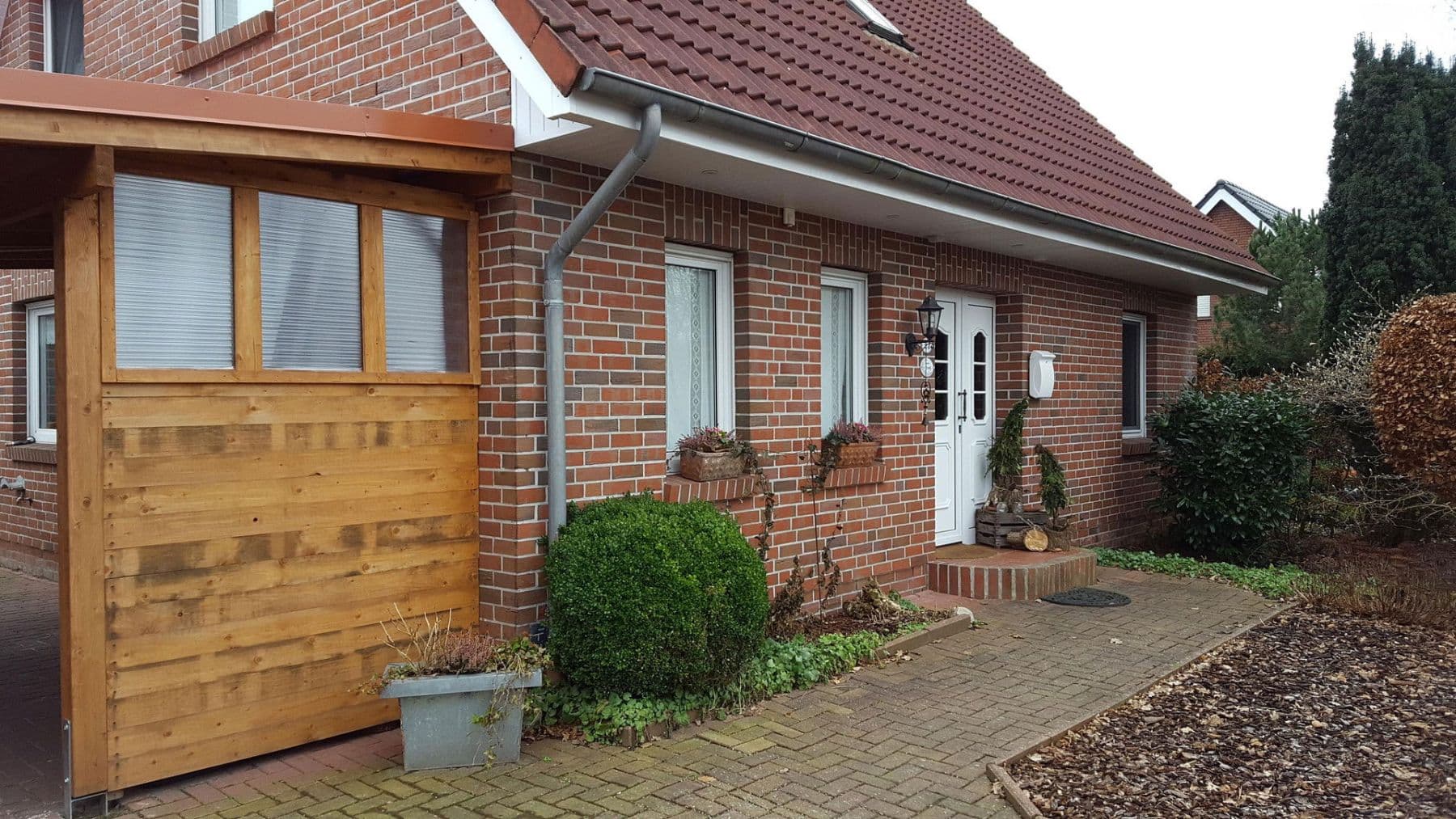 Predaj domu 120 m², pozemek 683 m², Freiligrathstraße 24, Moormerland, Dolné Sasko Predaj domu 120 m², pozemek 683 m², Freiligrathstraße 24, Moormerland, Dolné Sasko