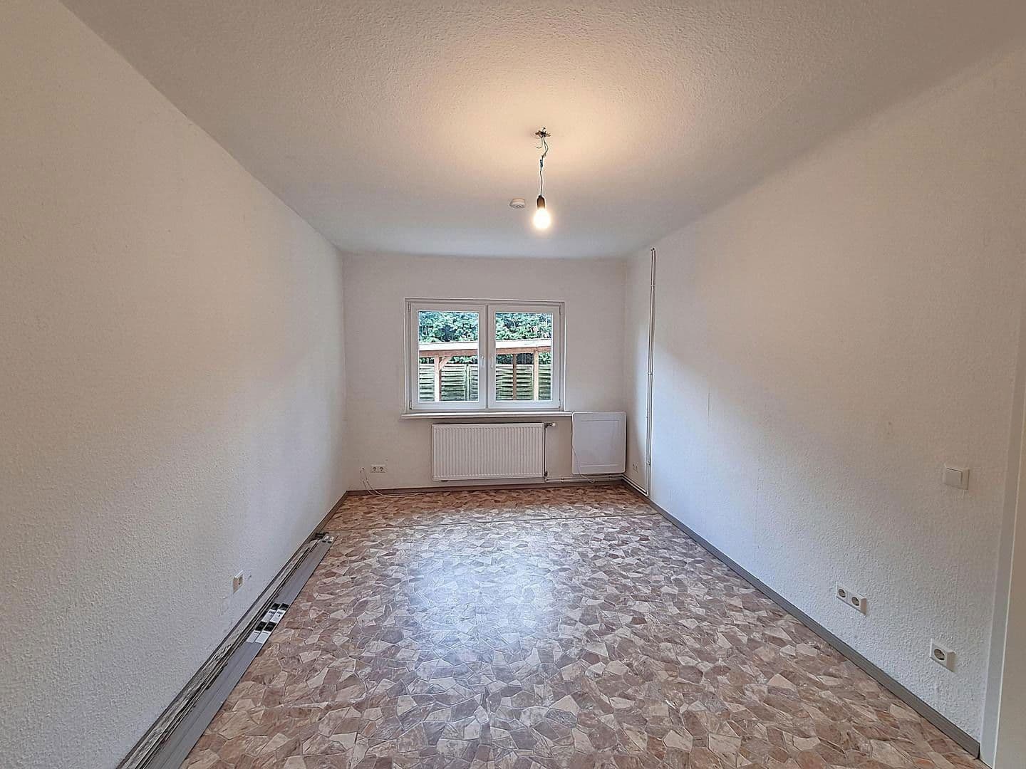 Predaj domu 105 m², pozemek 376 m², Eppenbrunner Weg, Berlin, Berlín Predaj domu 105 m², pozemek 376 m², Eppenbrunner Weg, Berlin, Berlín