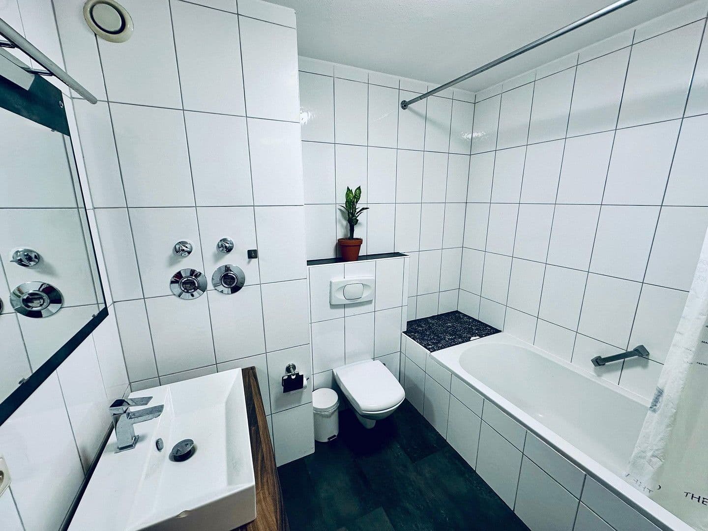 Prenájom bytu 3-izbový 87 m², Darmstadt, Hesensko Prenájom bytu 3-izbový 87 m², Darmstadt, Hesensko