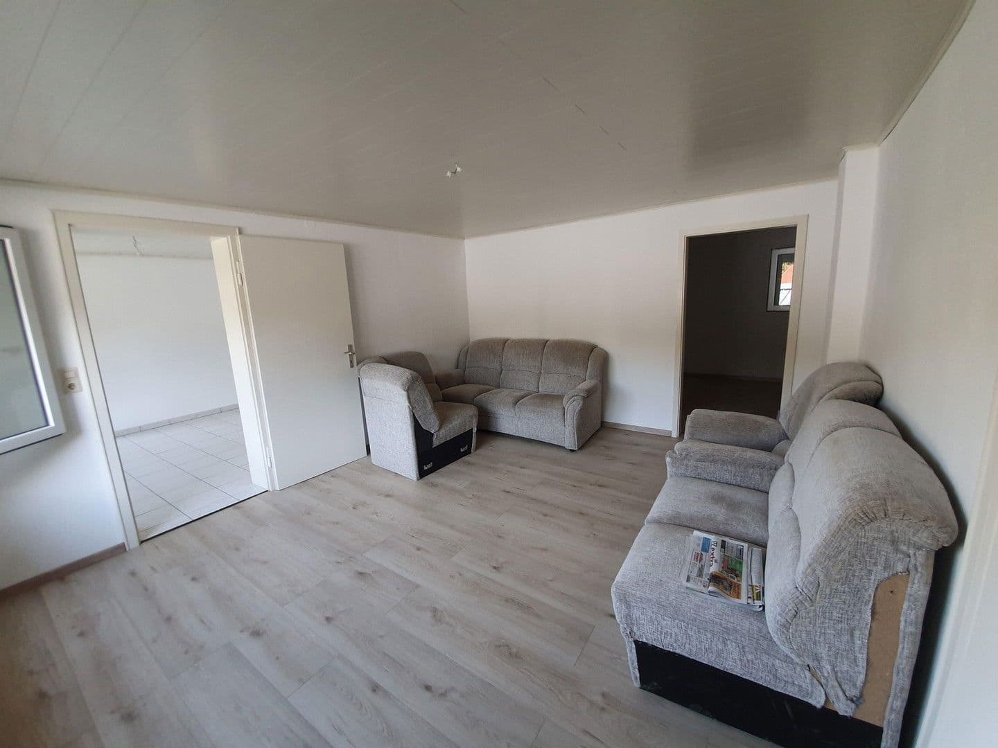 Predaj domu 260 m², pozemek 1.183 m², Häglesweg 14, Neuenbürg, Bádensko-Wurttembersko Predaj domu 260 m², pozemek 1.183 m², Häglesweg 14, Neuenbürg, Bádensko-Wurttembersko