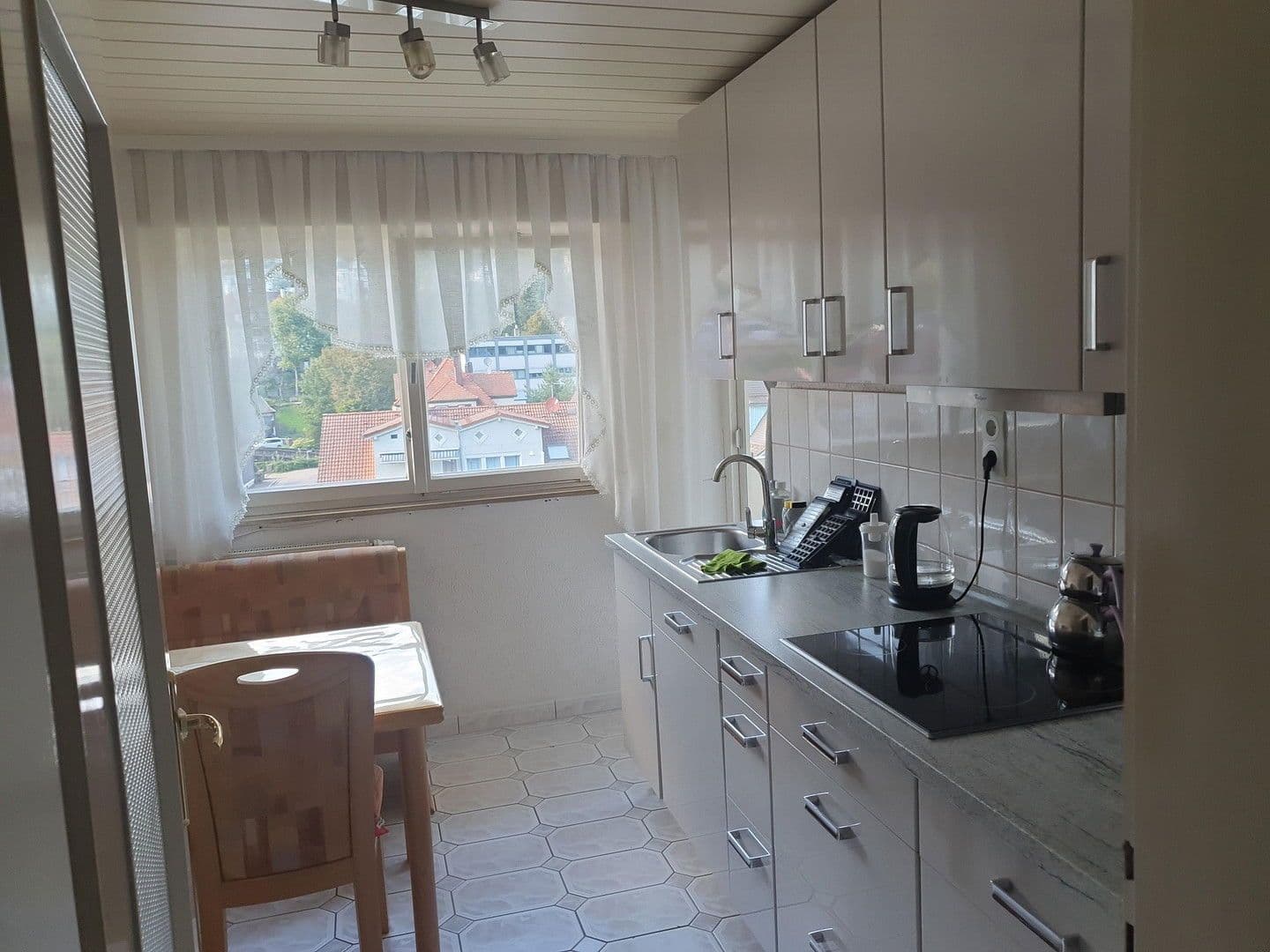 Predaj domu 260 m², pozemek 1.183 m², Häglesweg 14, Neuenbürg, Bádensko-Wurttembersko Predaj domu 260 m², pozemek 1.183 m², Häglesweg 14, Neuenbürg, Bádensko-Wurttembersko