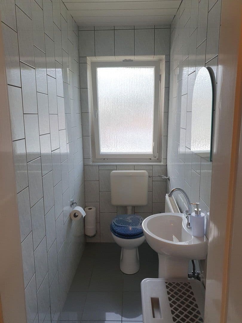 Predaj domu 260 m², pozemek 1.183 m², Häglesweg 14, Neuenbürg, Bádensko-Wurttembersko Predaj domu 260 m², pozemek 1.183 m², Häglesweg 14, Neuenbürg, Bádensko-Wurttembersko