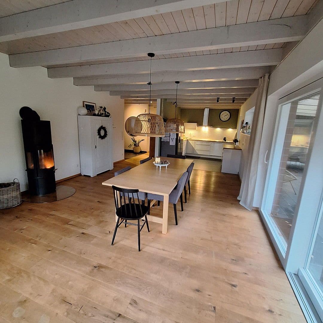 Predaj domu 198 m², pozemek 1.204 m², Marklohe, Dolné Sasko Predaj domu 198 m², pozemek 1.204 m², Marklohe, Dolné Sasko