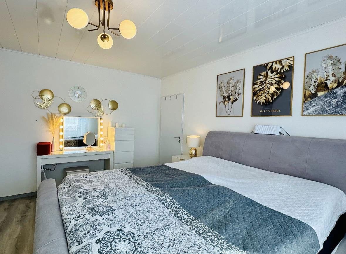 Predaj domu 205 m², pozemek 1.100 m², Steiningen, Porýnie-Falcko Predaj domu 205 m², pozemek 1.100 m², Steiningen, Porýnie-Falcko